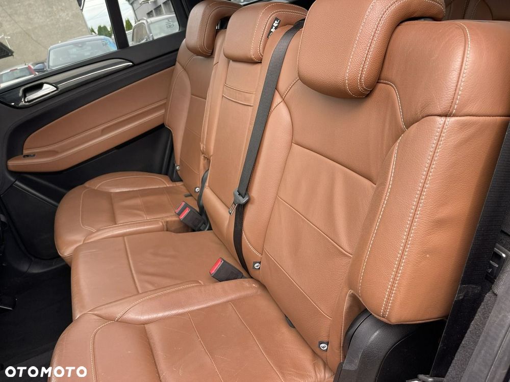 Mercedes-Benz GLS 350 d 4Matic 9G-TRONIC AMG Line - 13