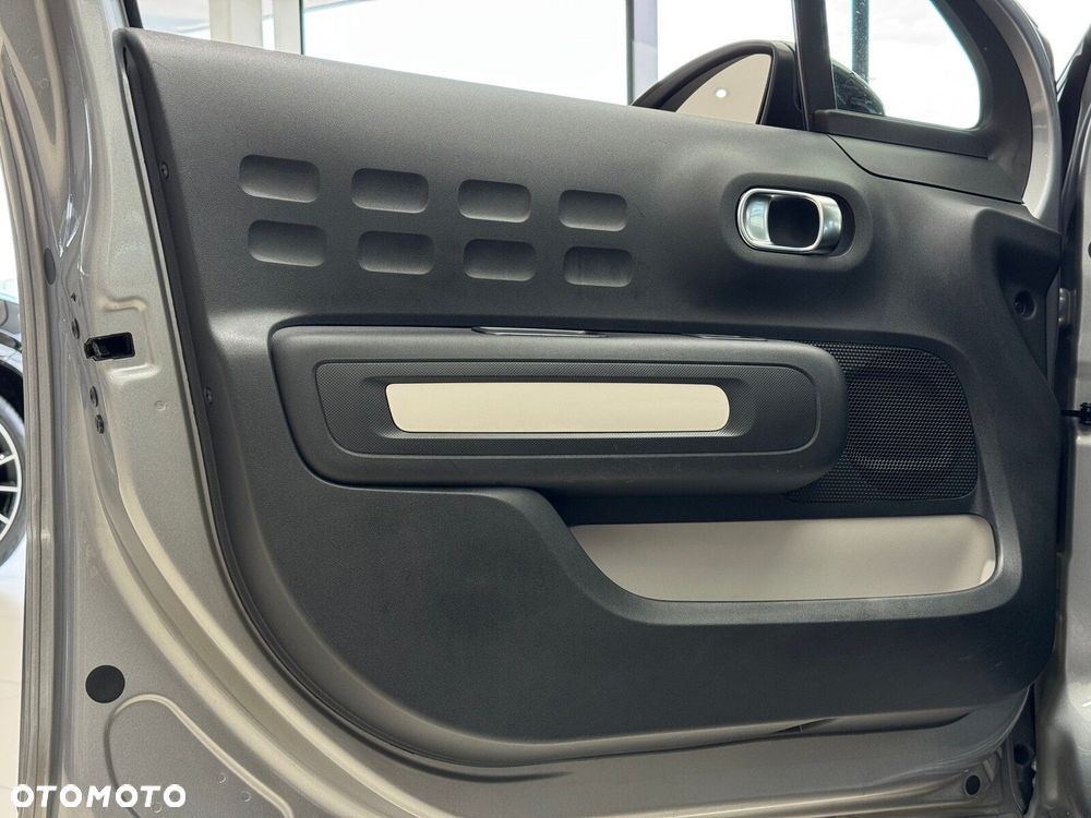 Citroën C3 1.2 PureTech C-Series - 12