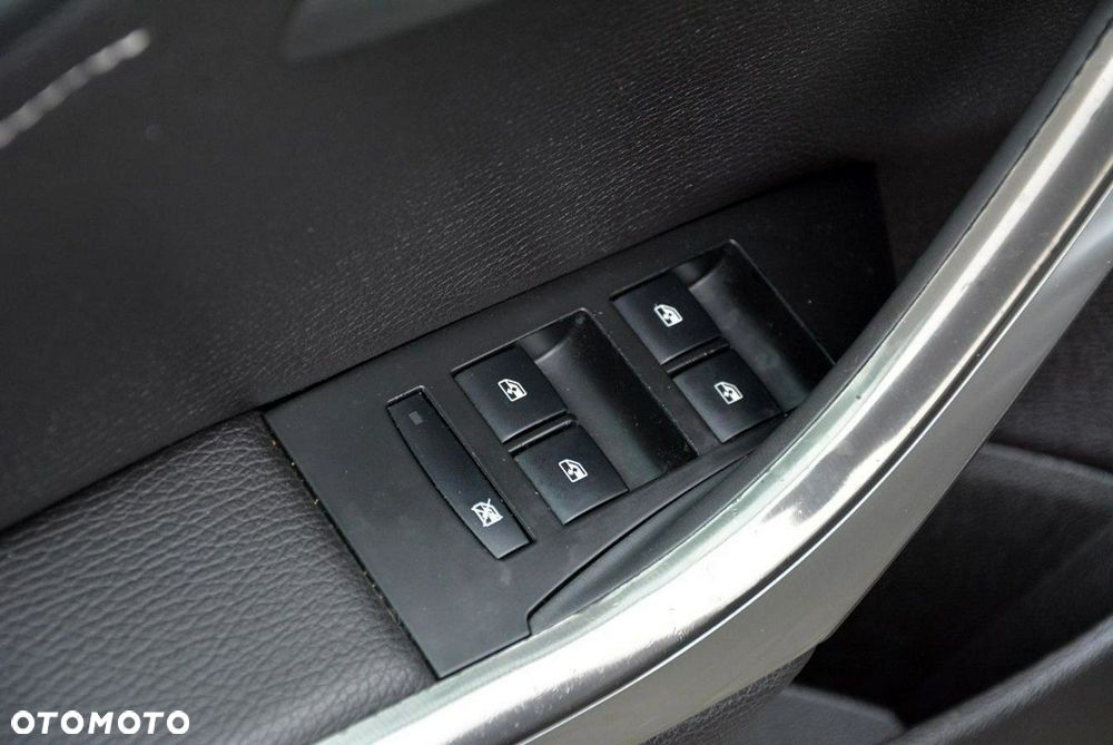 Opel Astra 1.4 Turbo Cosmo - 34