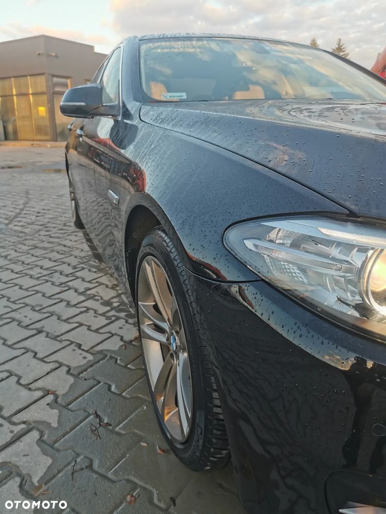 BMW Seria 5 518d - 16