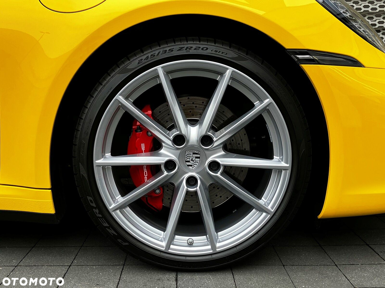 Porsche 911 Targa 4S - 12