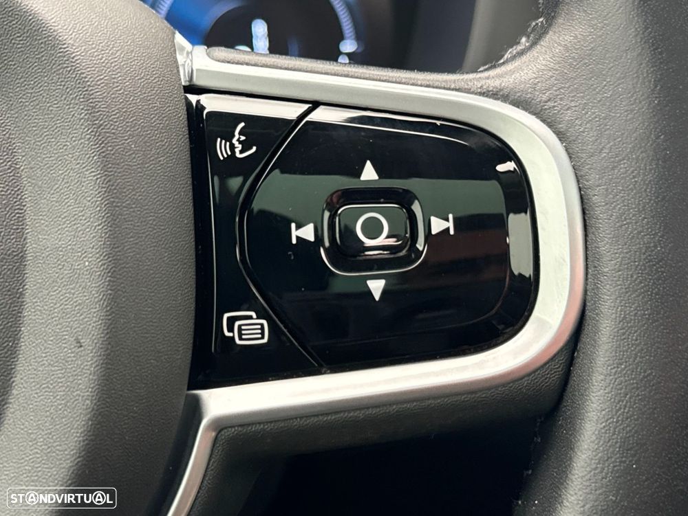 Volvo XC 60 T6 AWD Recharge Geartronic Inscription Expression - 25