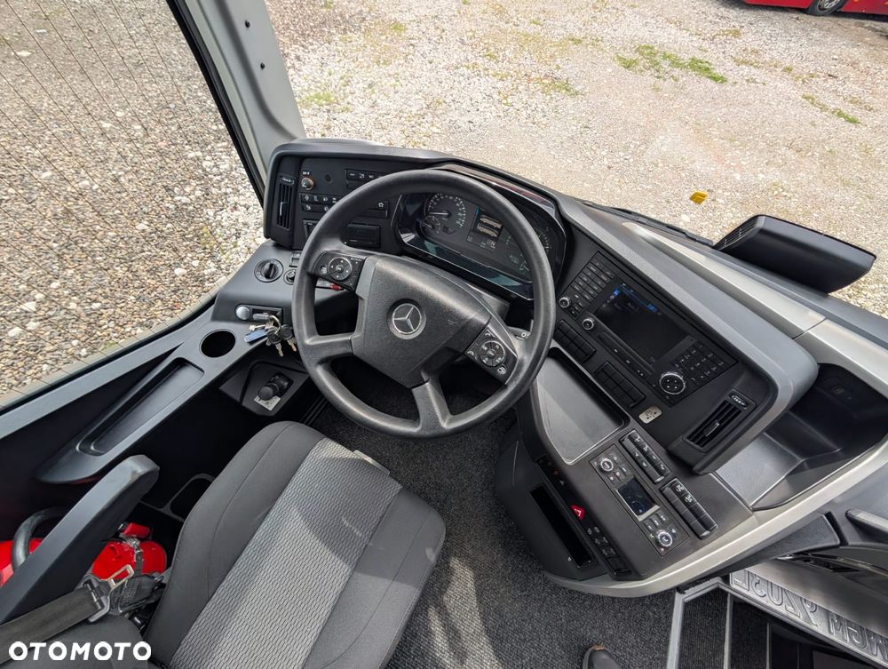Mercedes-Benz Tourismo - 24