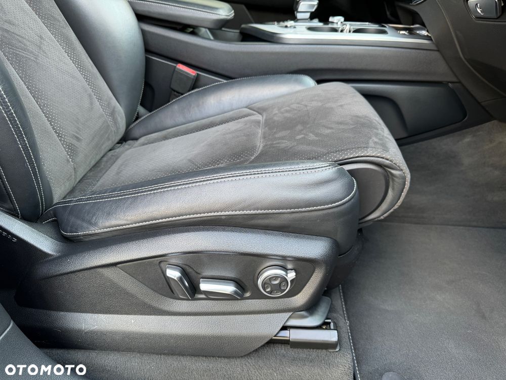 Audi SQ7 4.0 TDI Quattro Tiptronic - 38