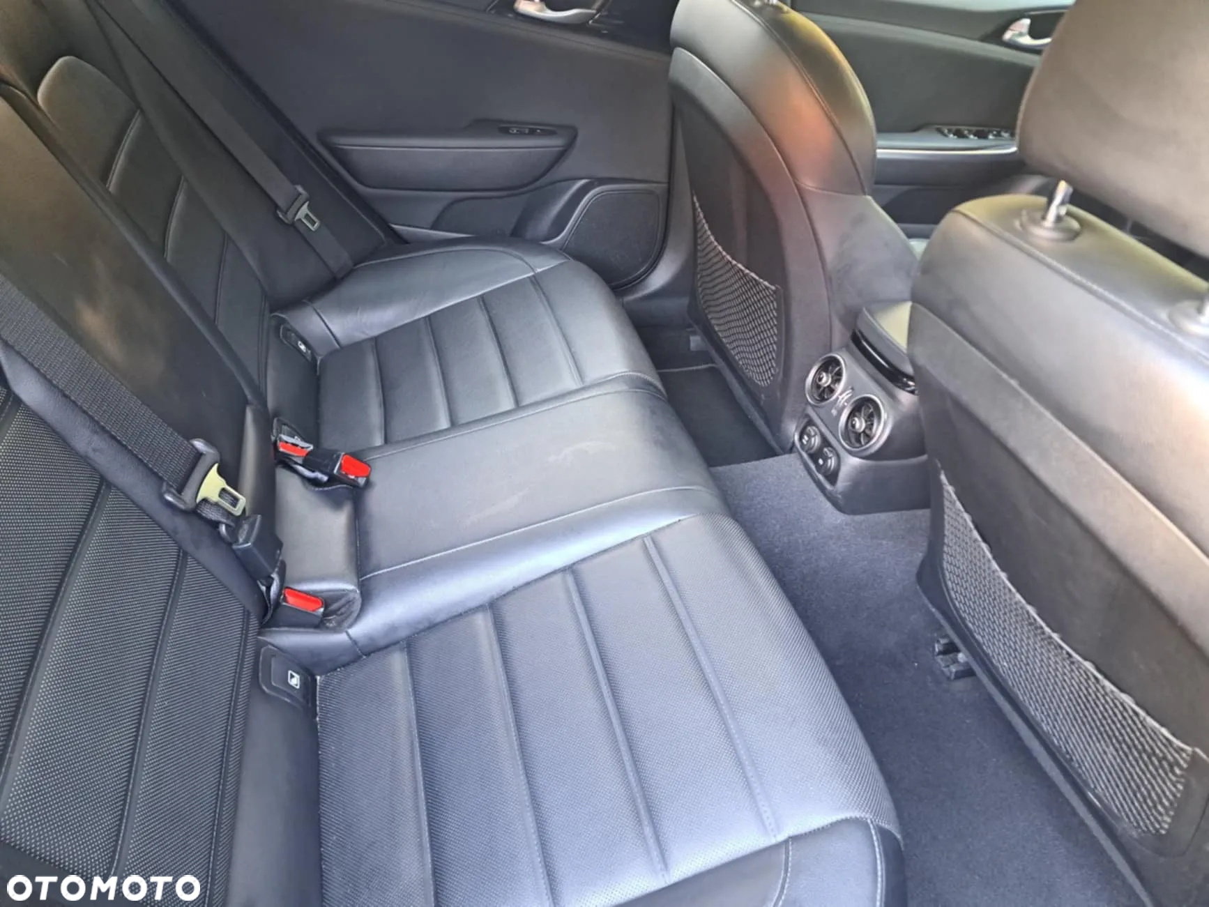 Kia Stinger 2.2 CRDi XL AWD - 4