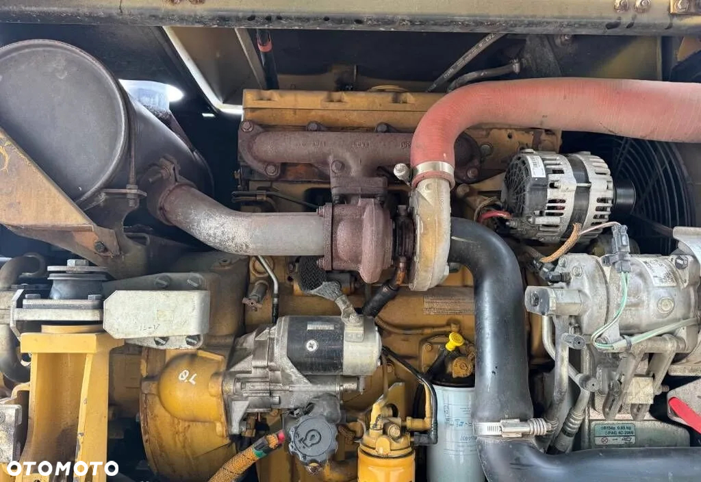 Caterpillar M313D - 10