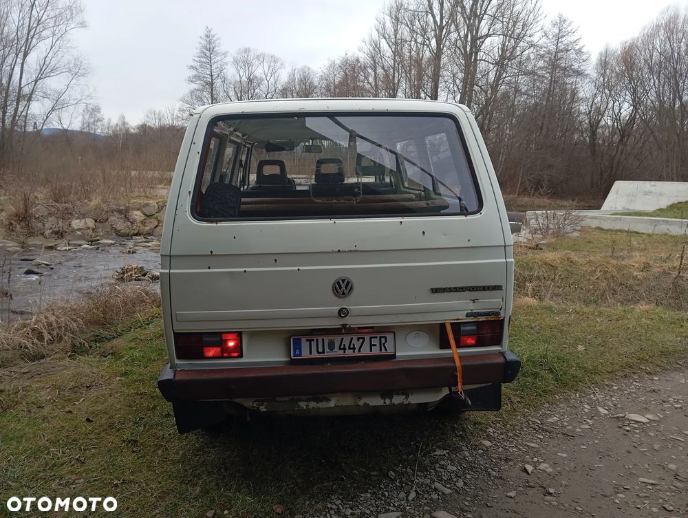 Volkswagen Transporter - 11