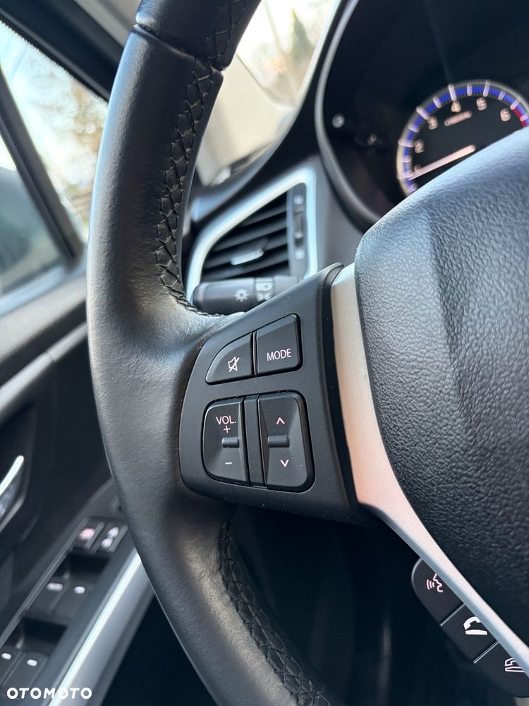 Suzuki SX4 S-Cross 1.4 SHVS Premium 4WD - 32