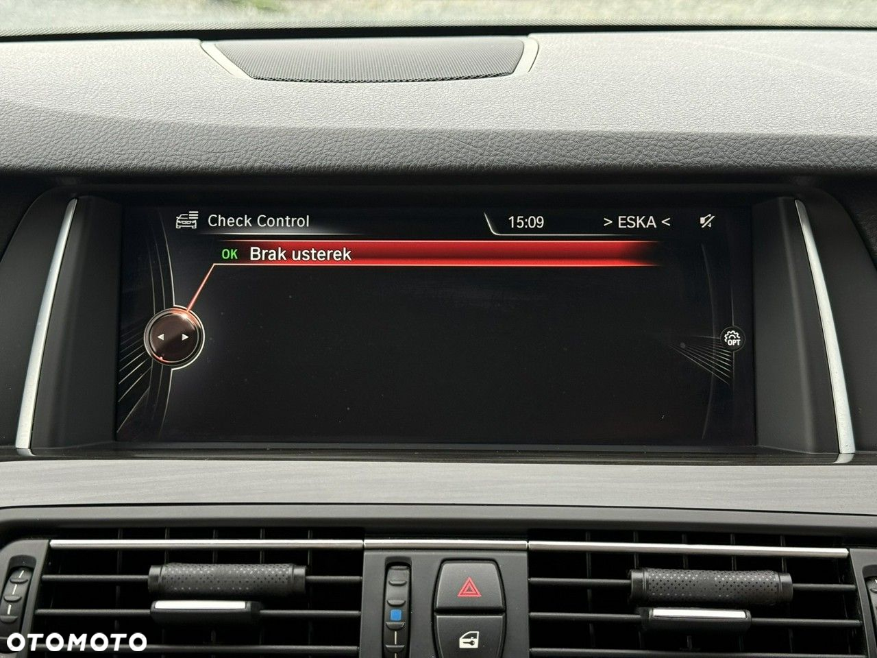 BMW Seria 5 520d xDrive Luxury Line - 28
