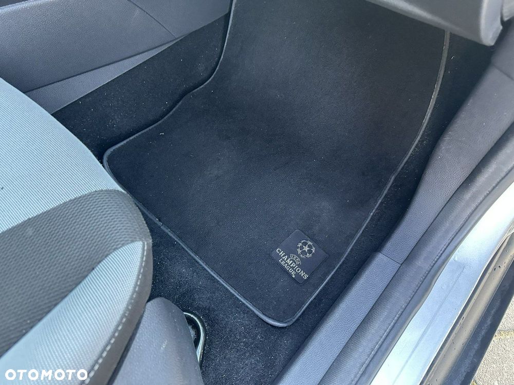 Ford Focus 1.0 EcoBoost Start-Stopp-System Champions Edition - 19