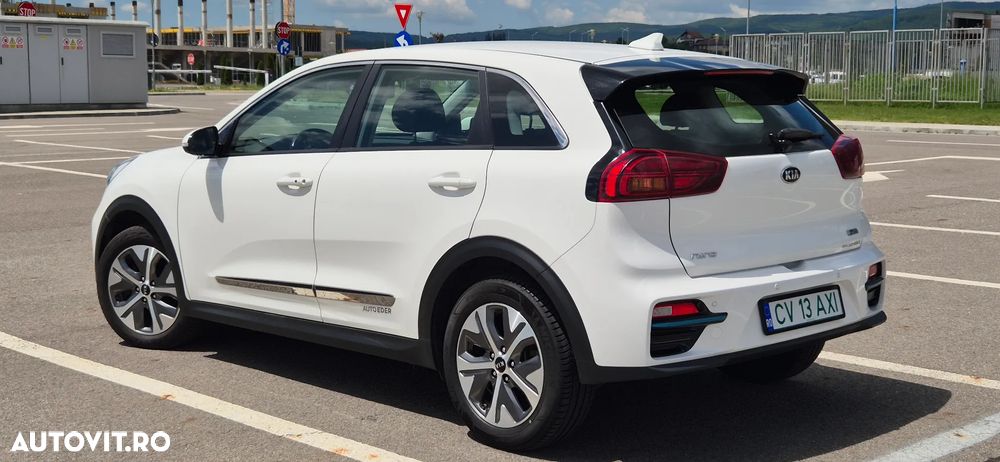 Kia Niro e-Niro 150 kW Future - 3
