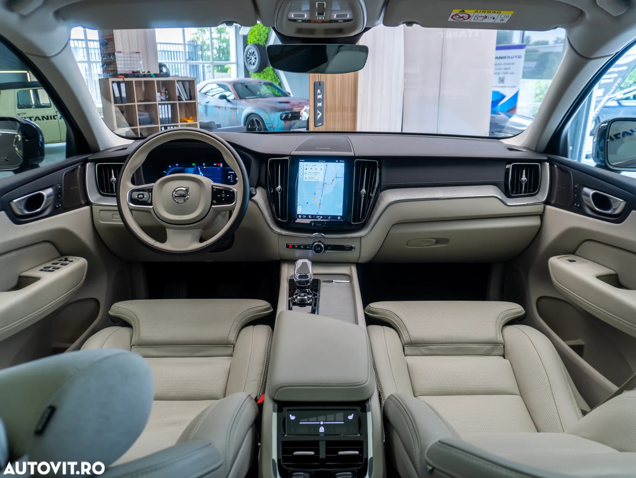 Volvo XC 60 B4 MHEV AT AWD Ultimate Dark - 7