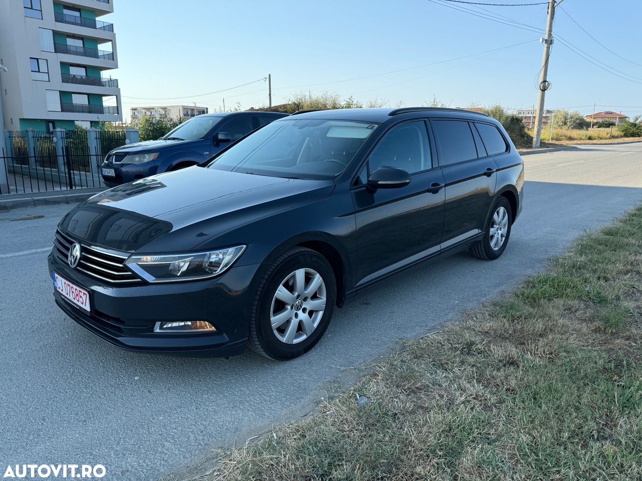 Volkswagen Passat Variant 2.0 TDI (BlueMotion Technology) Highline - 1
