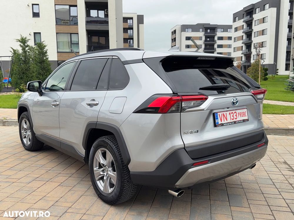 Toyota RAV4 - 3