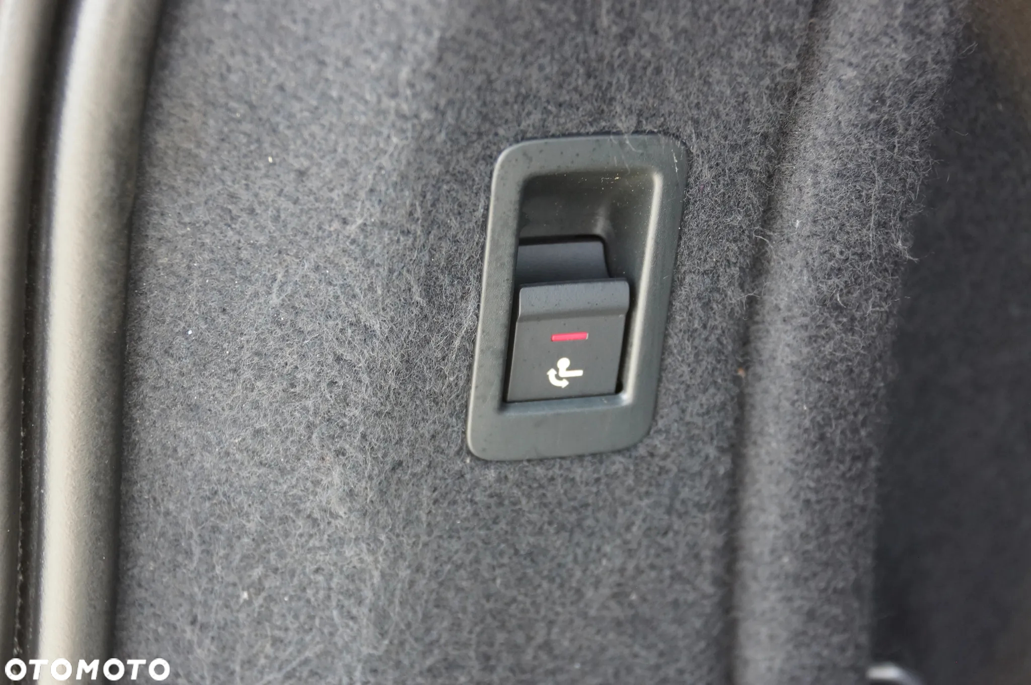 Audi A4 2.0 TDI S tronic - 36