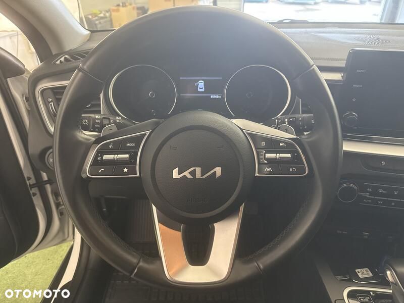 Kia XCeed - 13