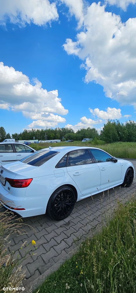 Audi A4 Limousine 2.0 TFSI Quattro S tronic - 11