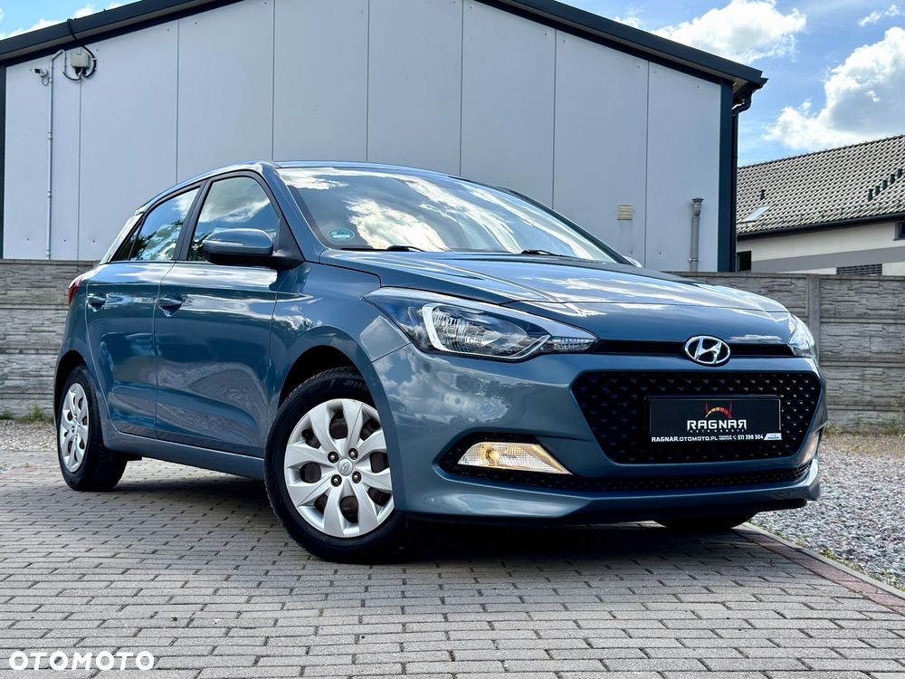 Hyundai i20 blue 1.2 Classic - 14