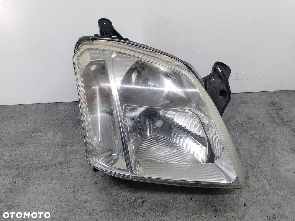 LAMPA PRZÓD PRAWA OPEL MERIVA A - 1