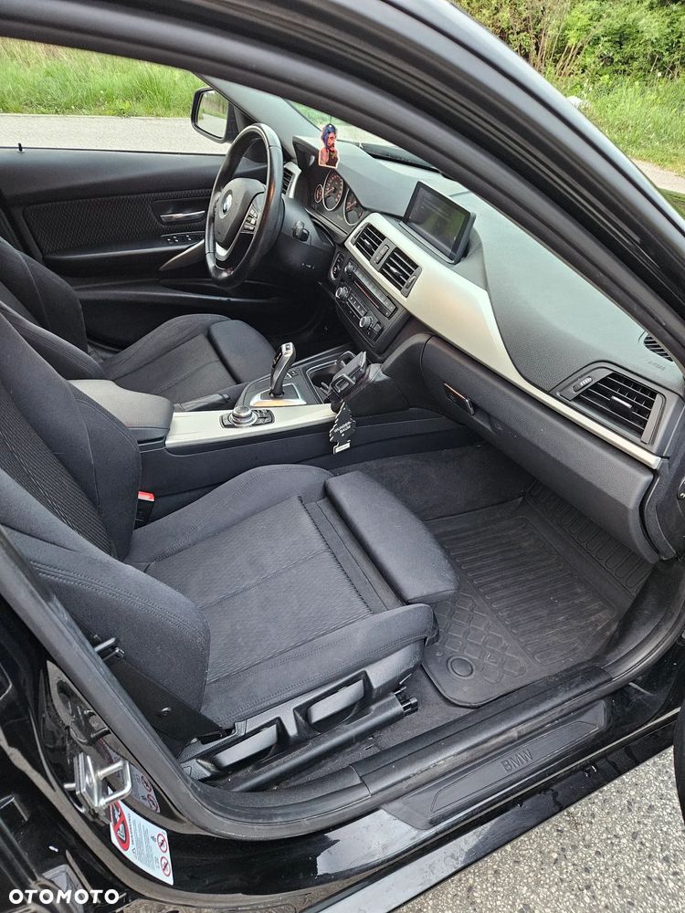 BMW Seria 3 - 19