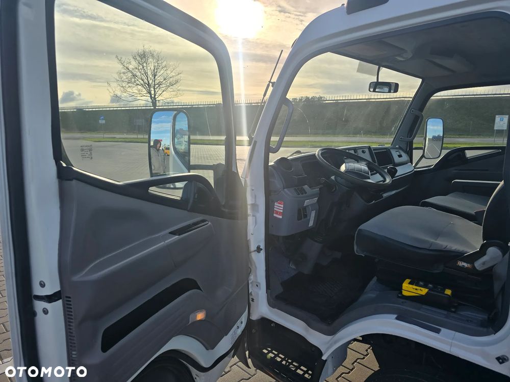 Mitsubishi Fuso canter - 16