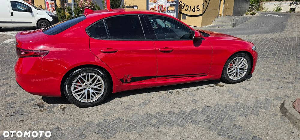 Alfa Romeo Giulia - 7