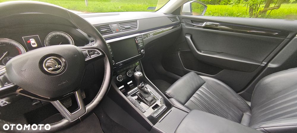 Skoda Superb 1.8 TSI L&K DSG - 39