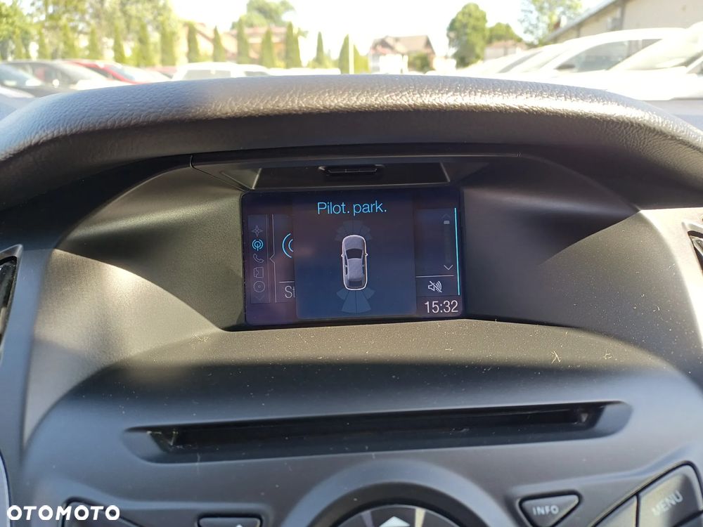 Ford Focus 1.0 EcoBoost STart-Stopp-System TITANIUM - 19