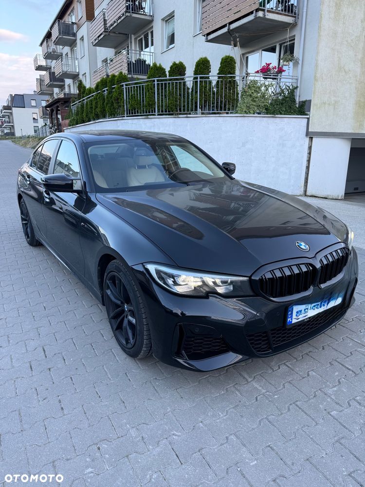 BMW Seria 3 320d Edition M Sport Shadow - 2