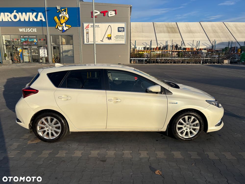 Toyota Auris Hybrid 135 Prestige - 7