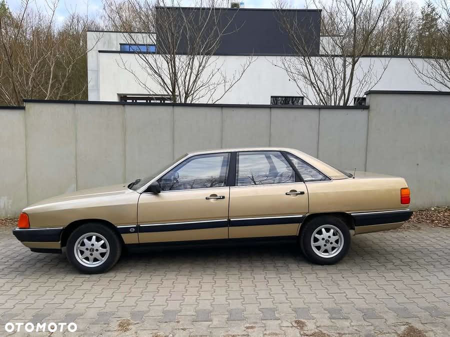 Audi 100 - 5
