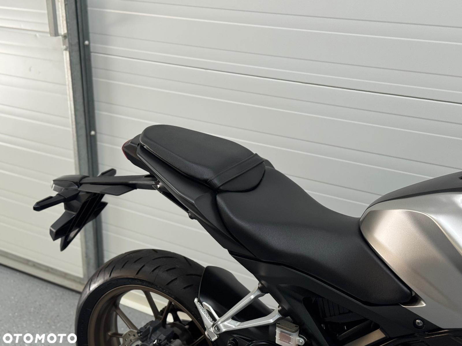 Honda CB - 7