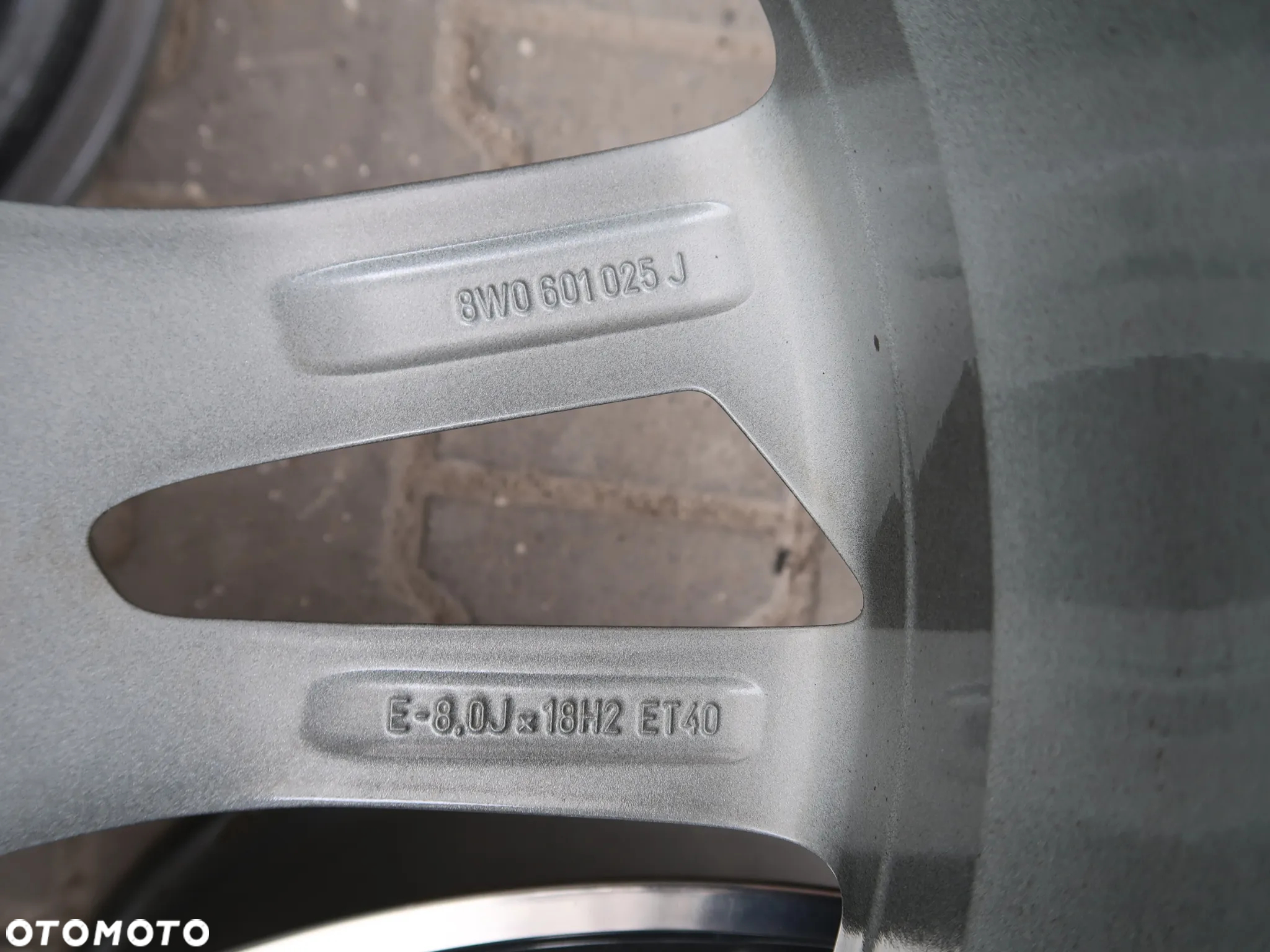 Oryginalne Felgi Aluminiowe Audi A4 8W0 - 11