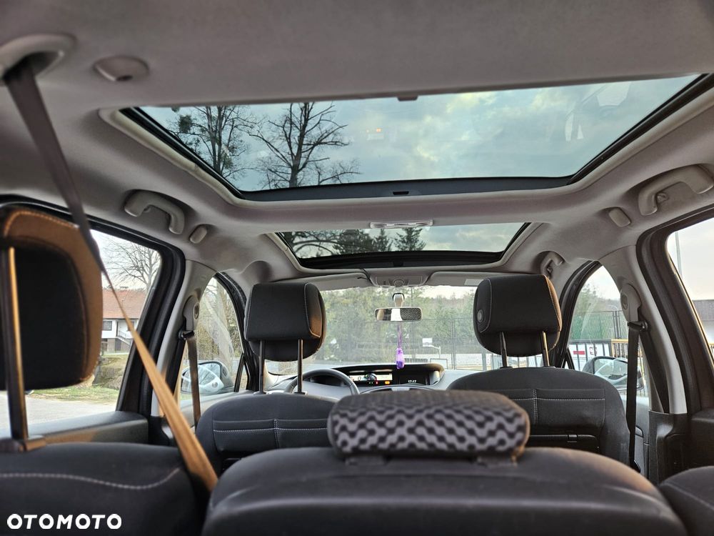 Renault Scenic 1.6 16V 110 TomTom Edition - 8