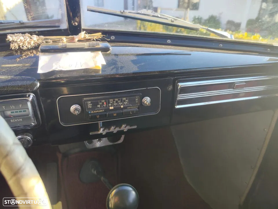 Volvo 440 - 23