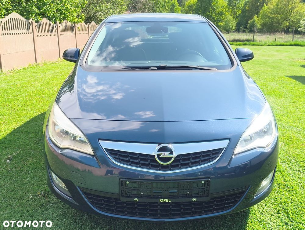 Opel Astra 1.7 CDTI DPF Cosmo - 4