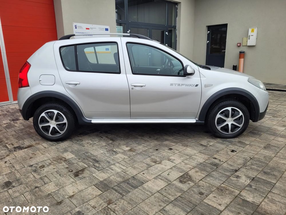 Dacia Sandero Stepway2 1.6 - 19