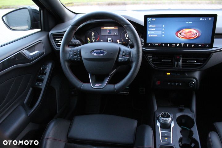 Ford Focus 2.3 EcoBoost ST X - 36