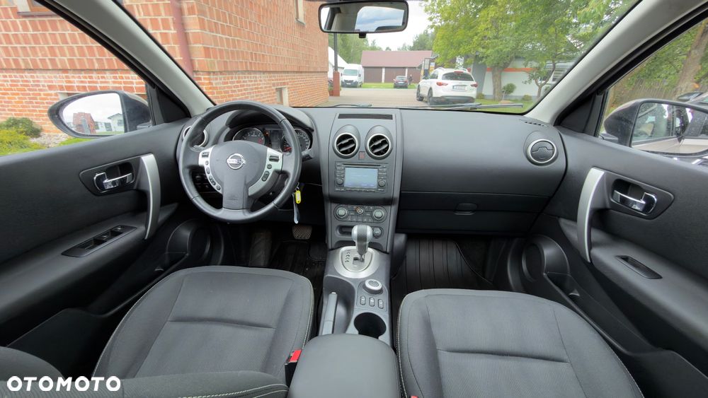 Nissan Qashqai+2 - 10