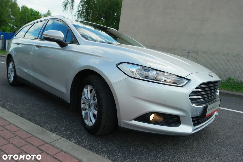 Ford Mondeo - 38