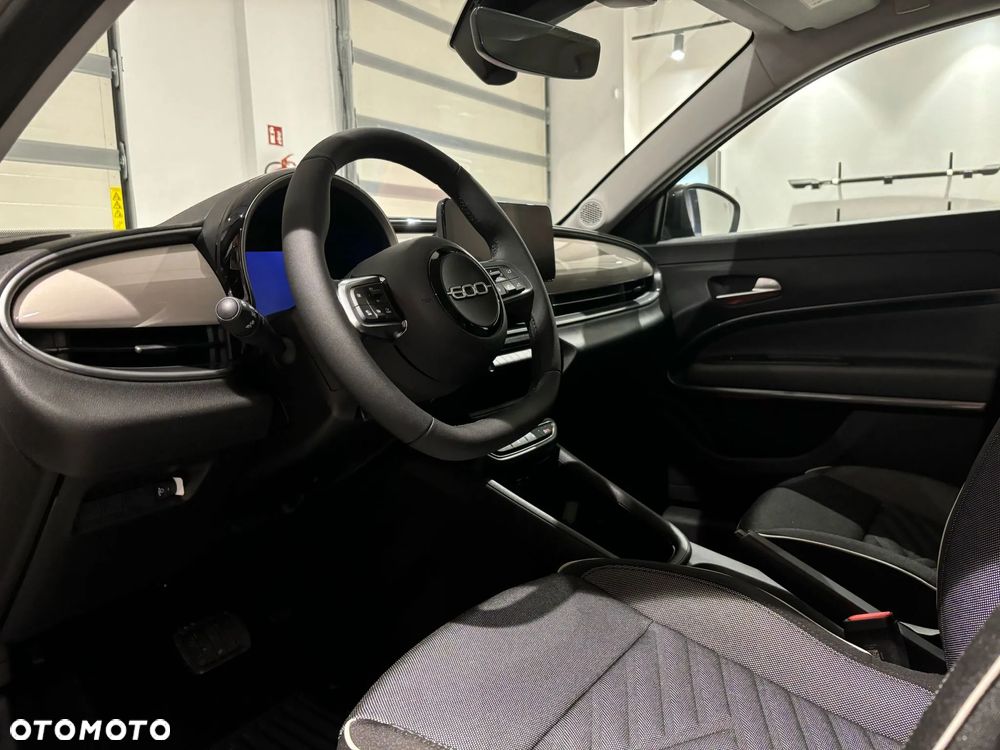 Fiat 600 1.2 Turbo Hybrid La Prima eDCT - 11