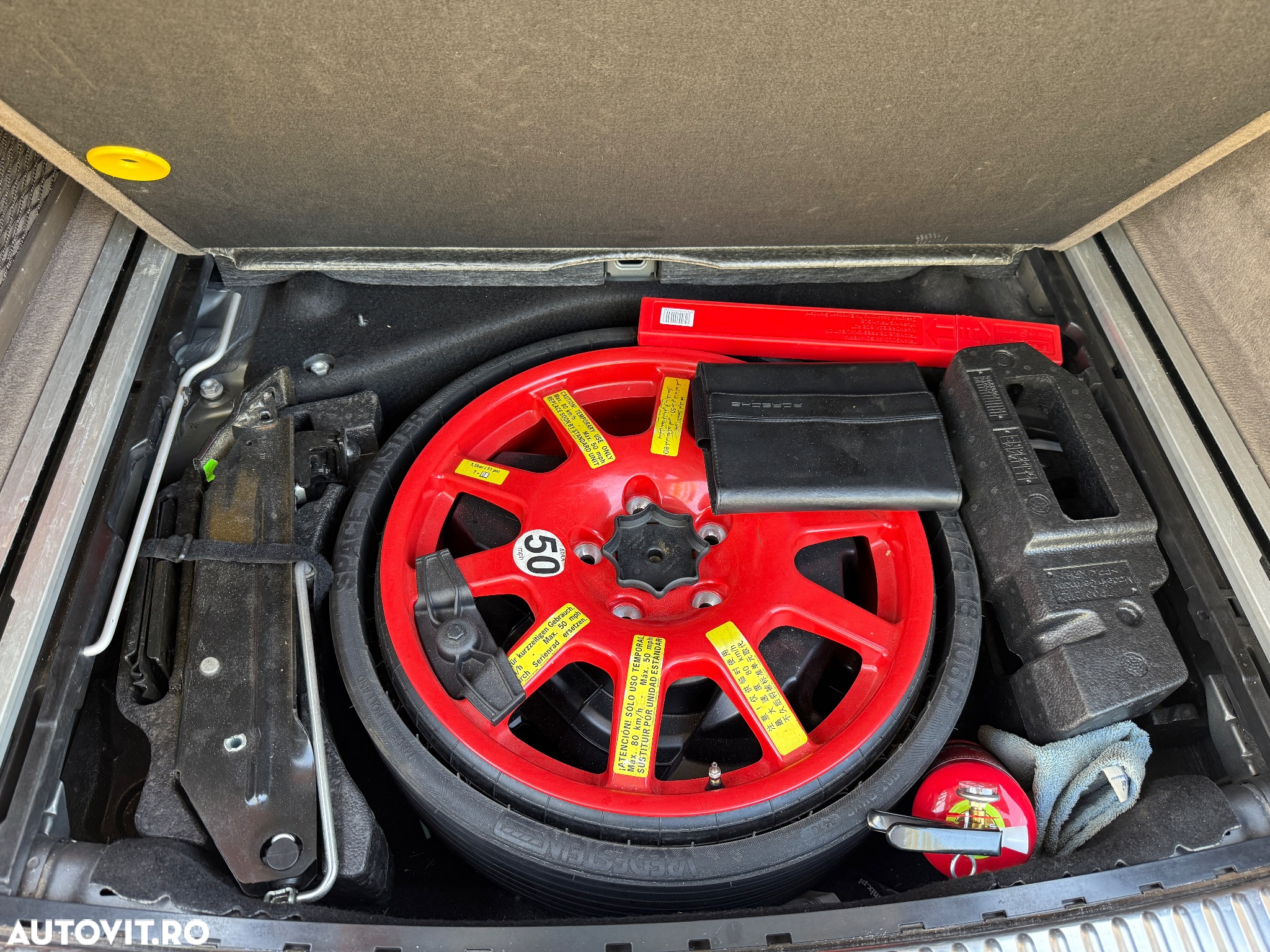 Porsche Cayenne 3.0 L V6 - 3