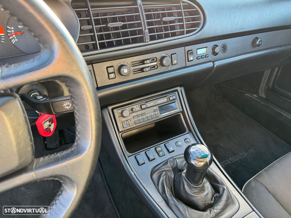 Porsche 944 Turbo S - 21