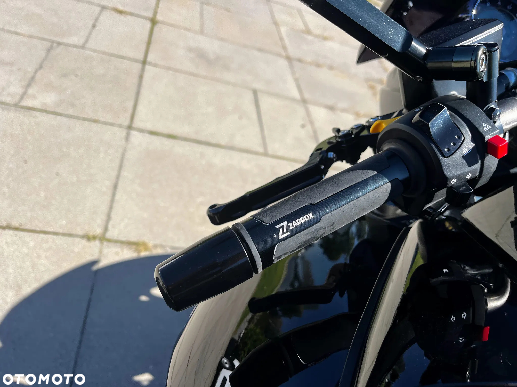 Suzuki GSX - 18
