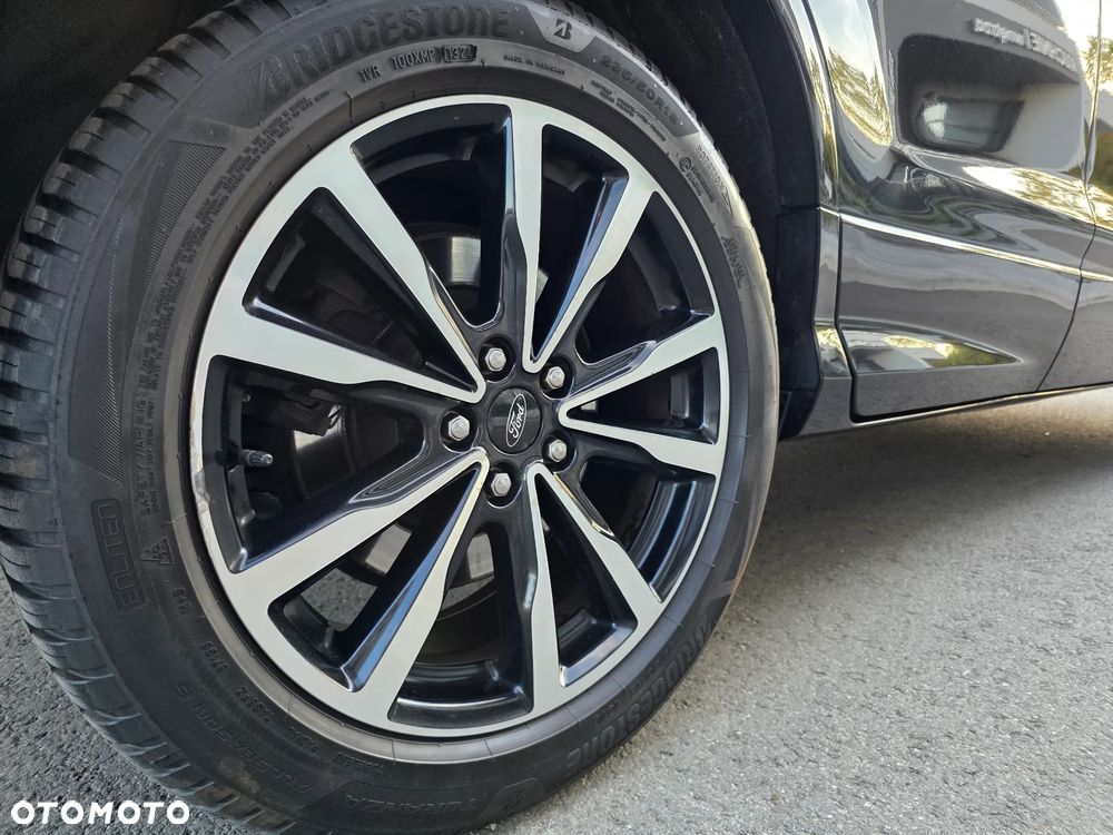 Ford Kuga 1.5 EcoBoost 2x4 ST-Line - 8