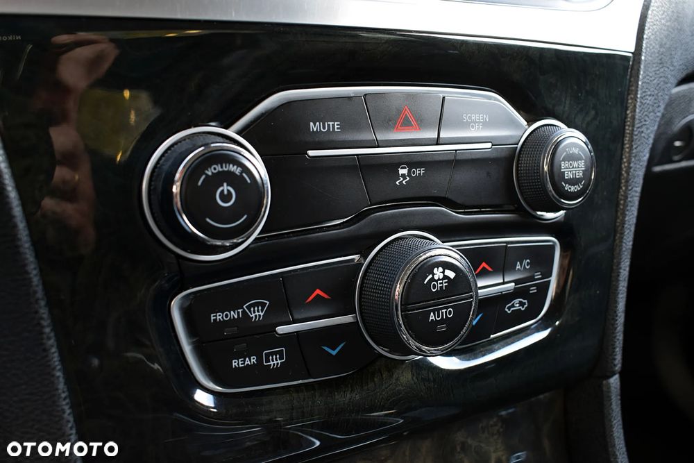 Chrysler 300 - 18