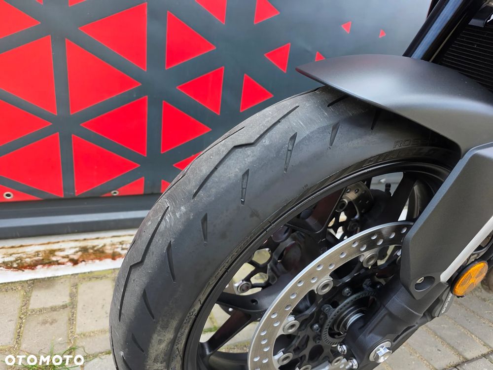Honda CB - 15
