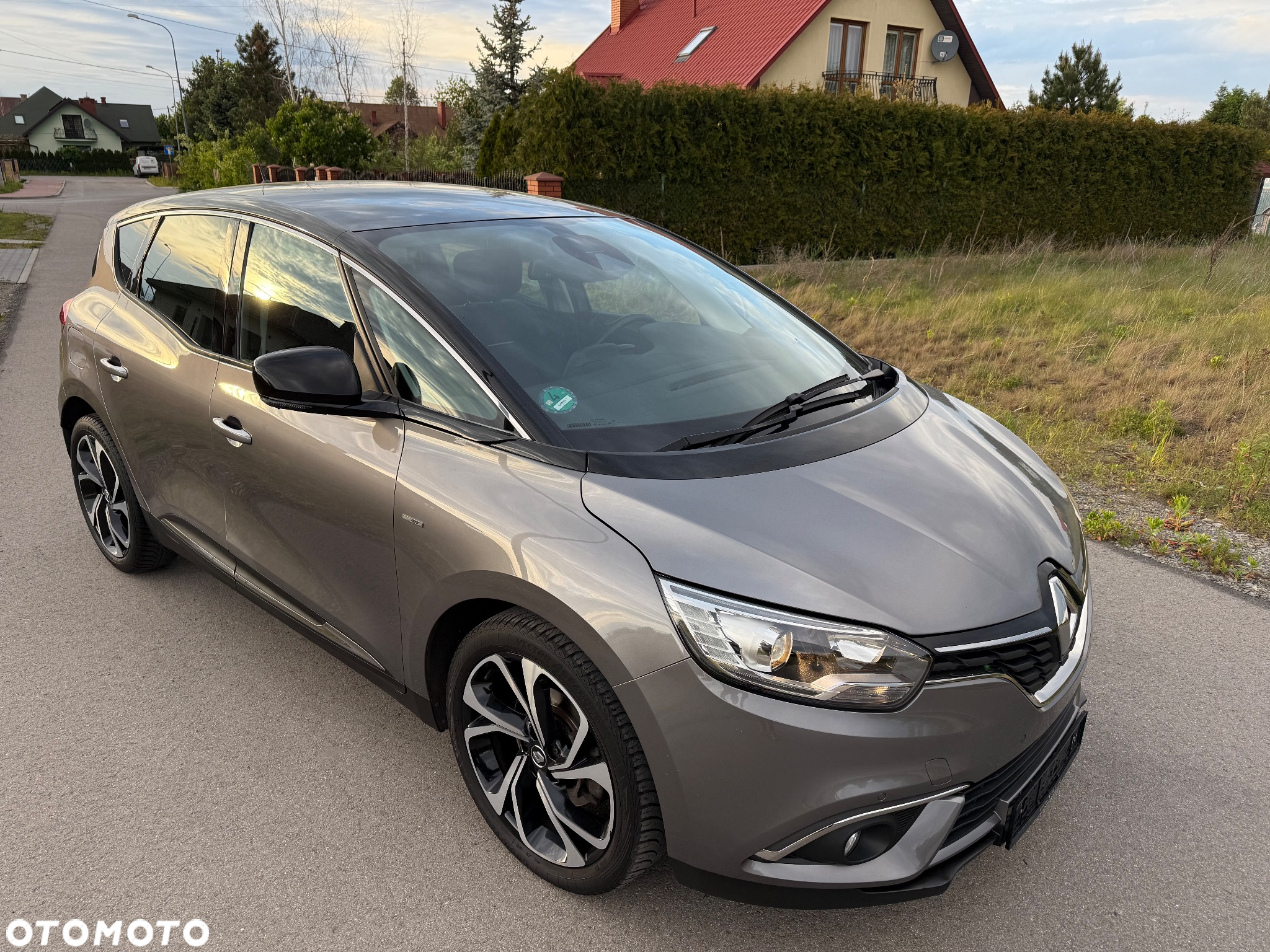 Renault Scenic ENERGY TCe 130 S&S Bose Edition - 13