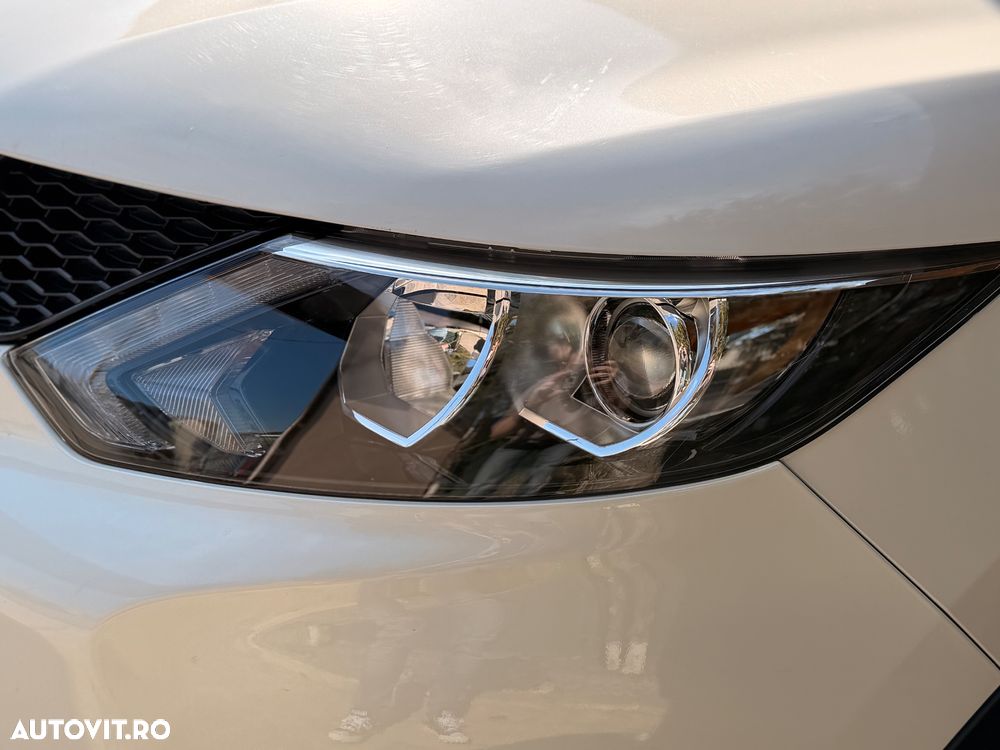 Nissan Qashqai 1.5 DCI Start/Stop N-Connecta - 19