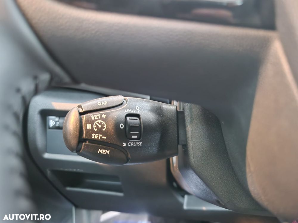 Citroën C5 Aircross 1.6 FWD 225 EAT8 Shine - 20
